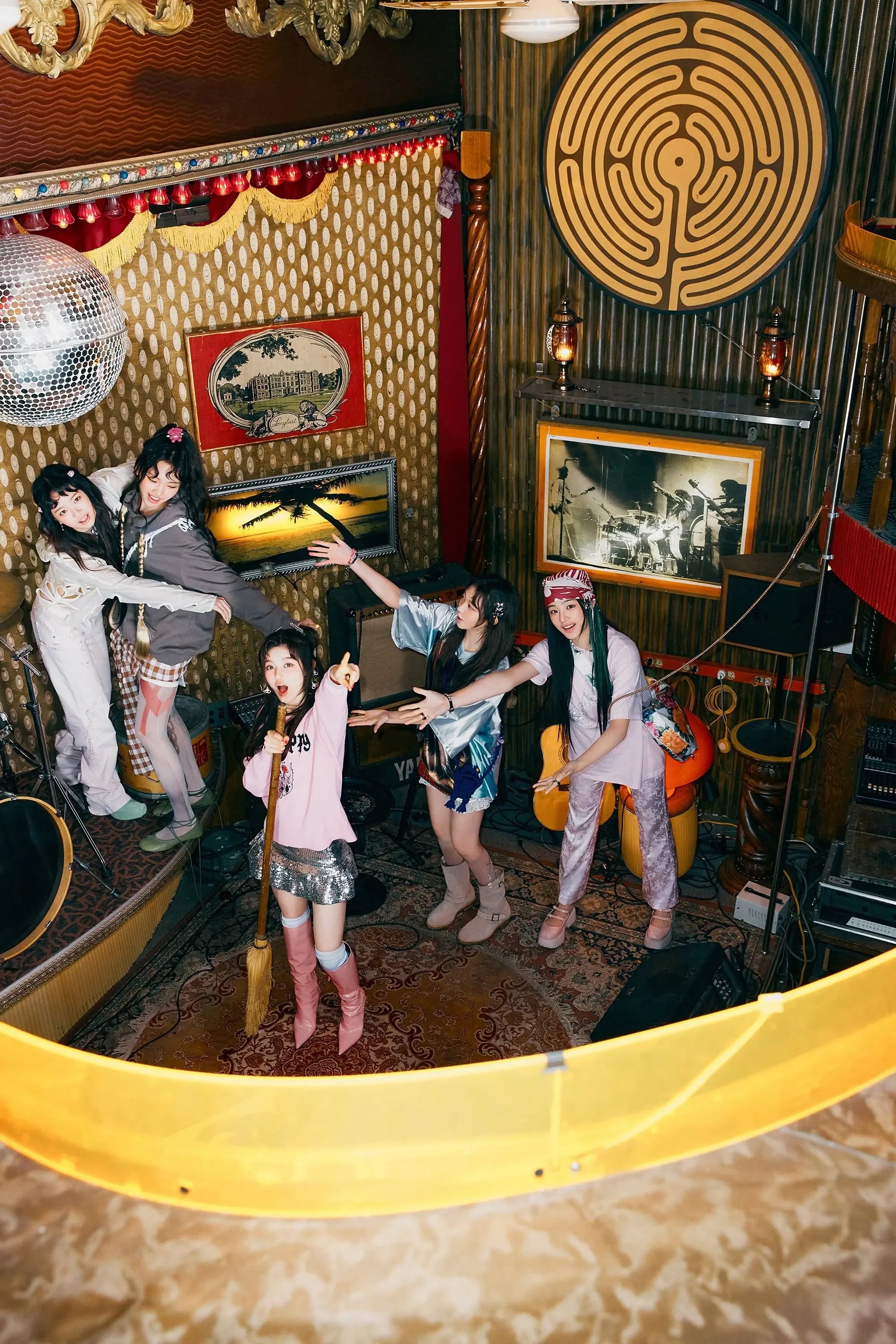 Korean Girls Group Poster  Super Fire New Jeans Canvas Print Art for Home Room Wall Decor