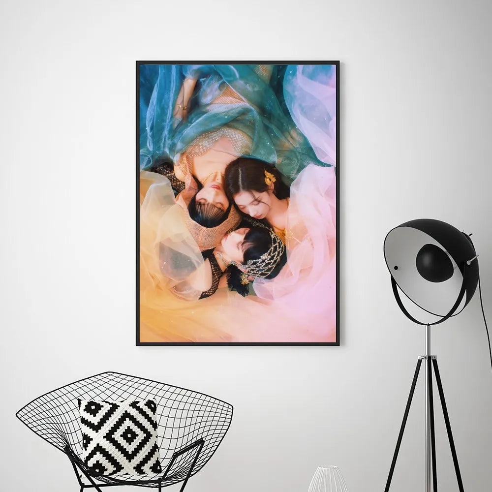 TWICE - Minimalist Wall Poster